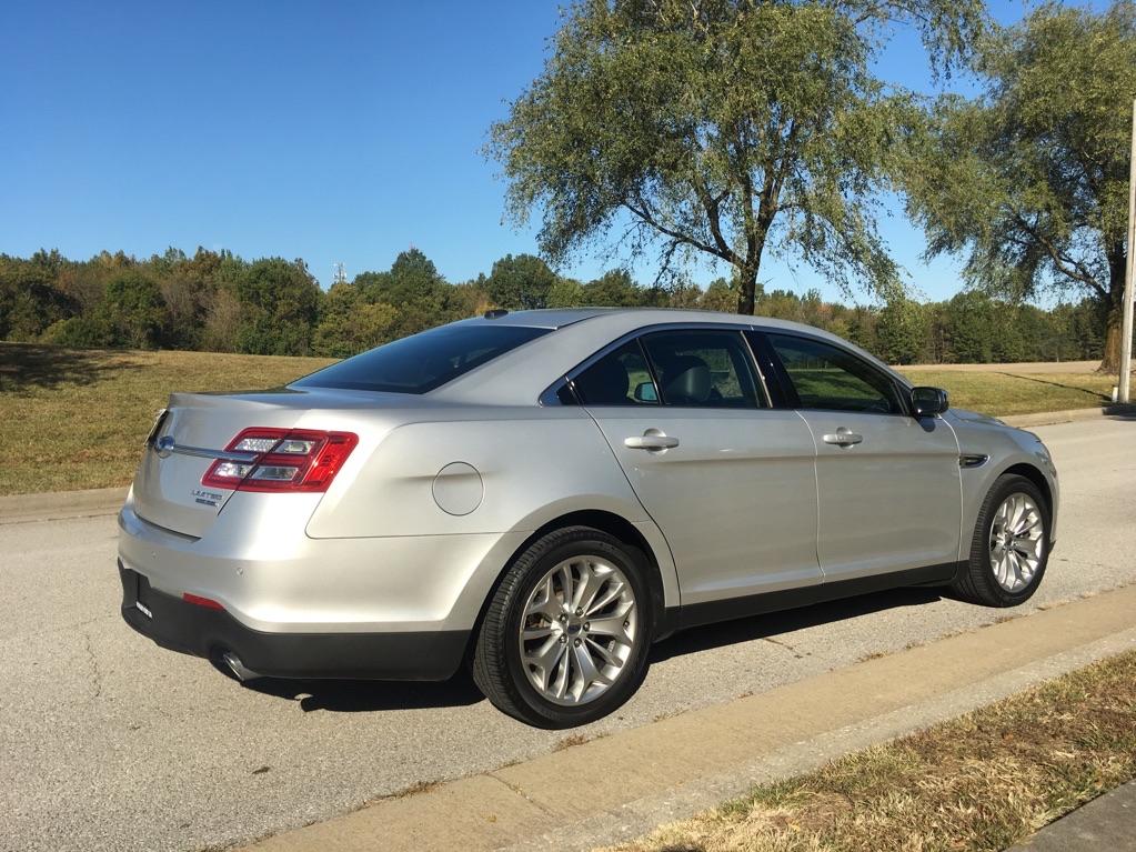 Pre-Owned 2019 Ford Taurus Limited Front-wheel Drive Sedan 4 Door Sedan ...