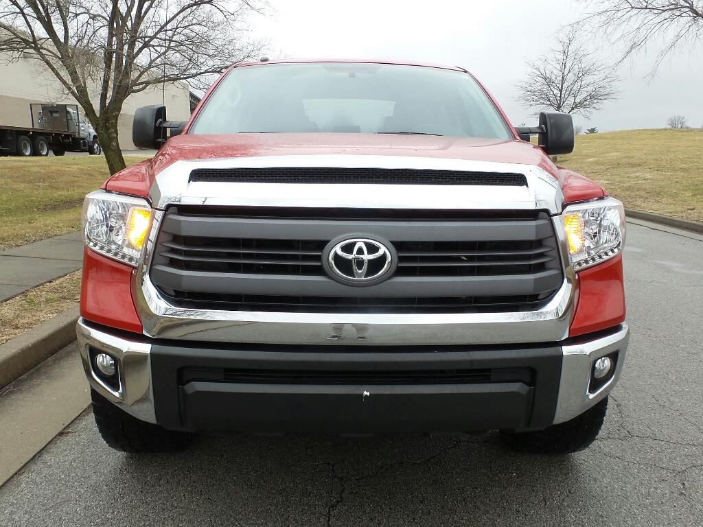 Pre-Owned 2014 Toyota Tundra SR5 5.7L V8 4x2 Crew Max 5.6 Ft. Box 145 ...